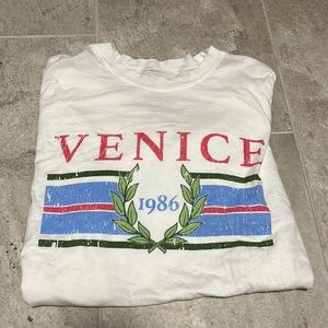 Venice Tshirt super soft by Mumu. Oversized Medium